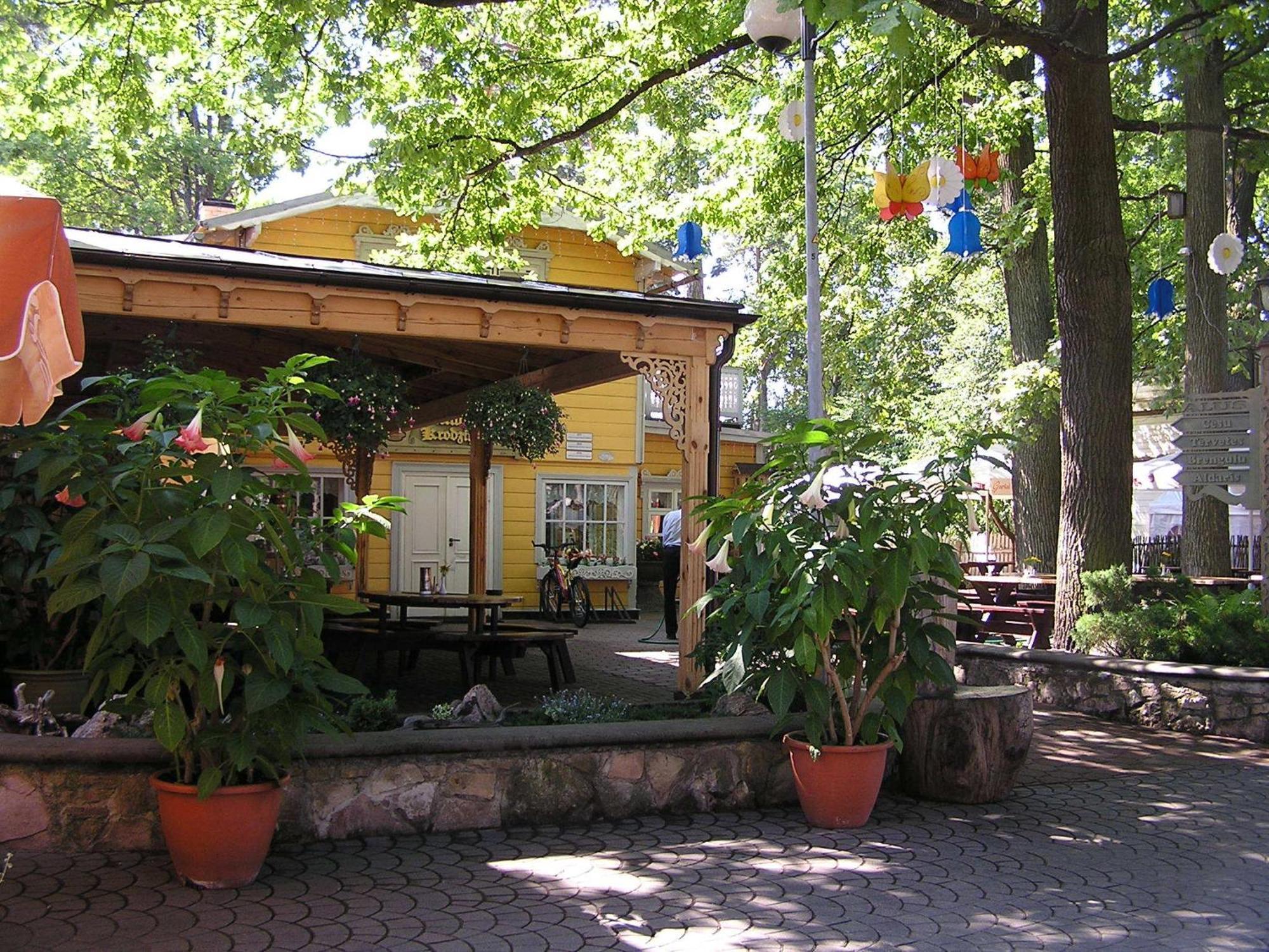 Отель Majoru Promenade Юрмала Экстерьер фото